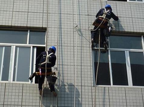 外墻防水刻不容緩，具體施工補漏方案如下